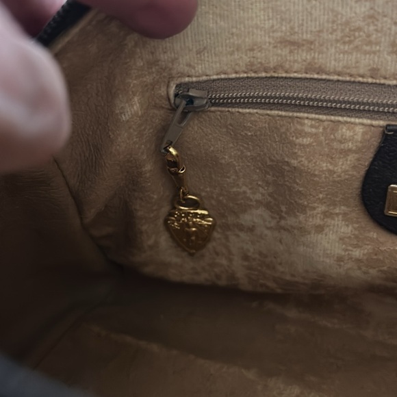 Gucci Vintage 1989 Brown Monogrammed crossbody bag - Picture 16 of 17